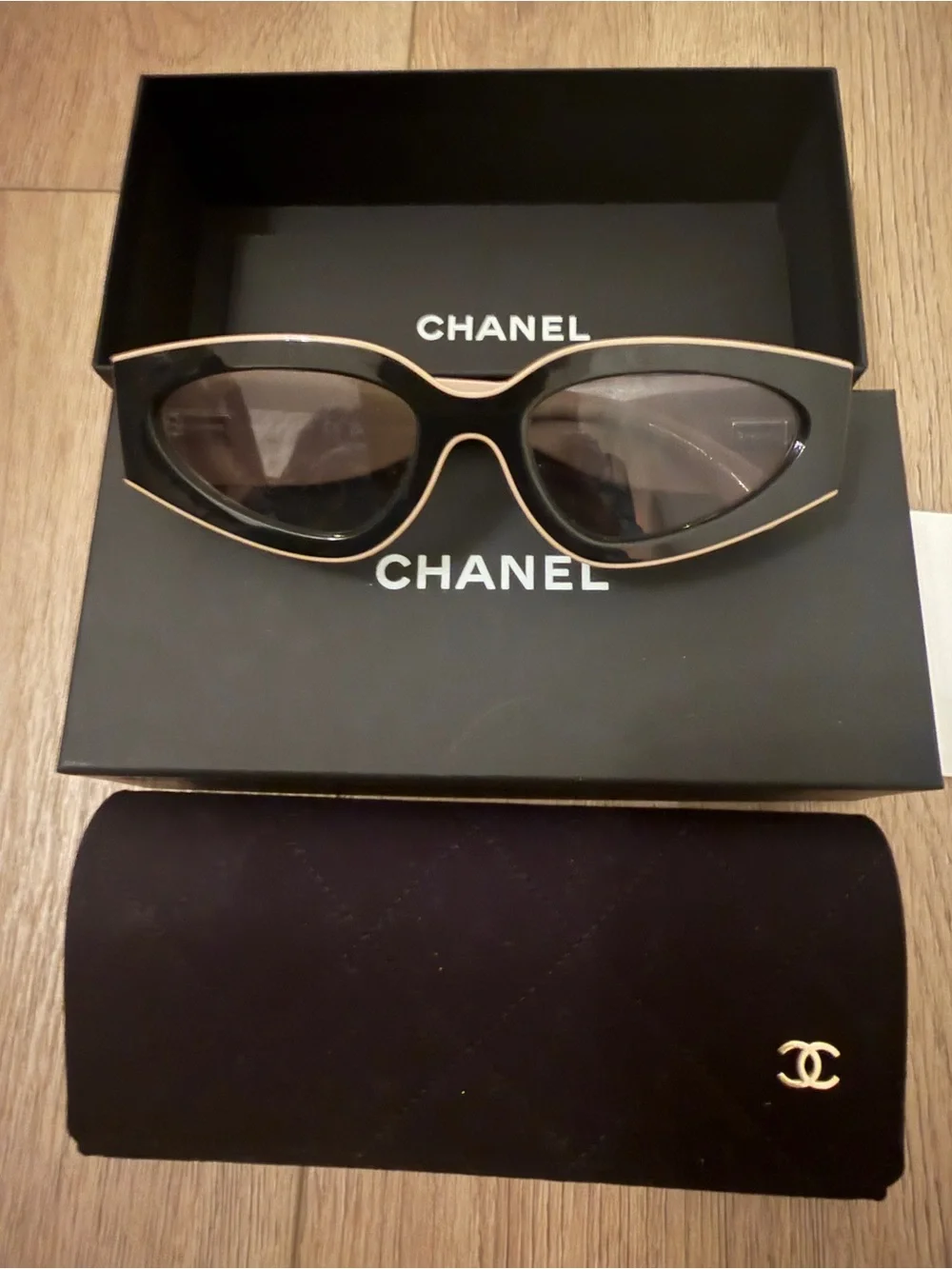 CHANEL Beige and Black Cat-Eye Sunglasses with CC Logo